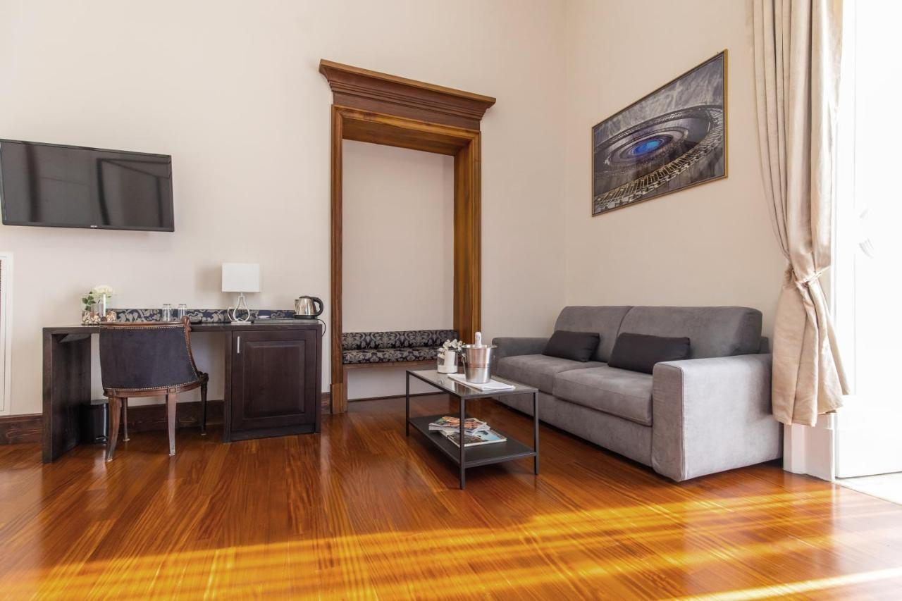נאפולי Gramsci Suites מראה חיצוני תמונה