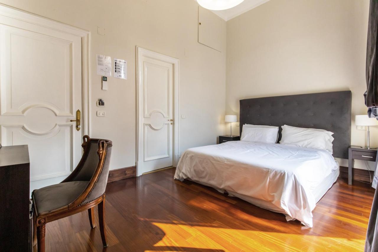 נאפולי Gramsci Suites מראה חיצוני תמונה